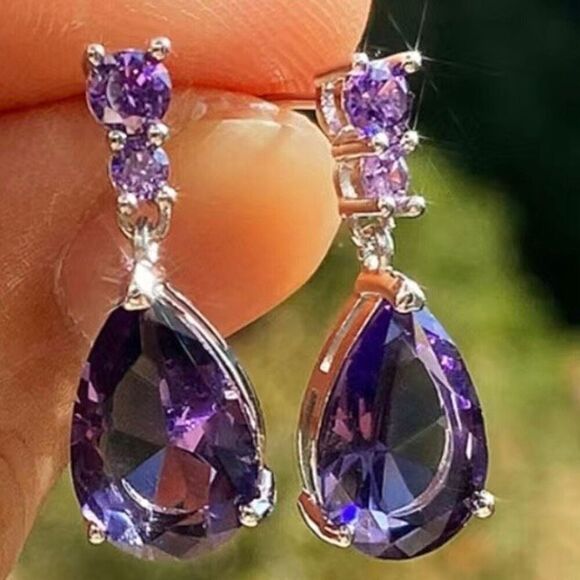 AYH2 Lovely Amethyst Teardrop Zircon Stud Earrings - Picture 10 of 15